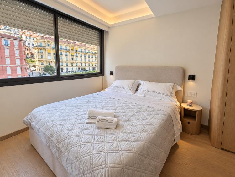 Riviera Palace – Appartement rénové et meublé avec vue mer et Casino