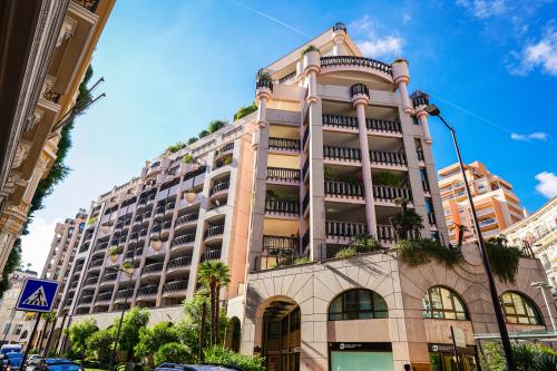 CARRE D'OR - MONTE CARLO PALACE - GRAND PARKING