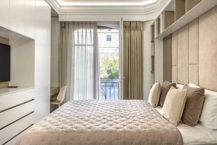 MONTE-CARLO – PALAIS MIRAMARE – 4 PIÈCES RÉNOVÉ AVEC VUE MER