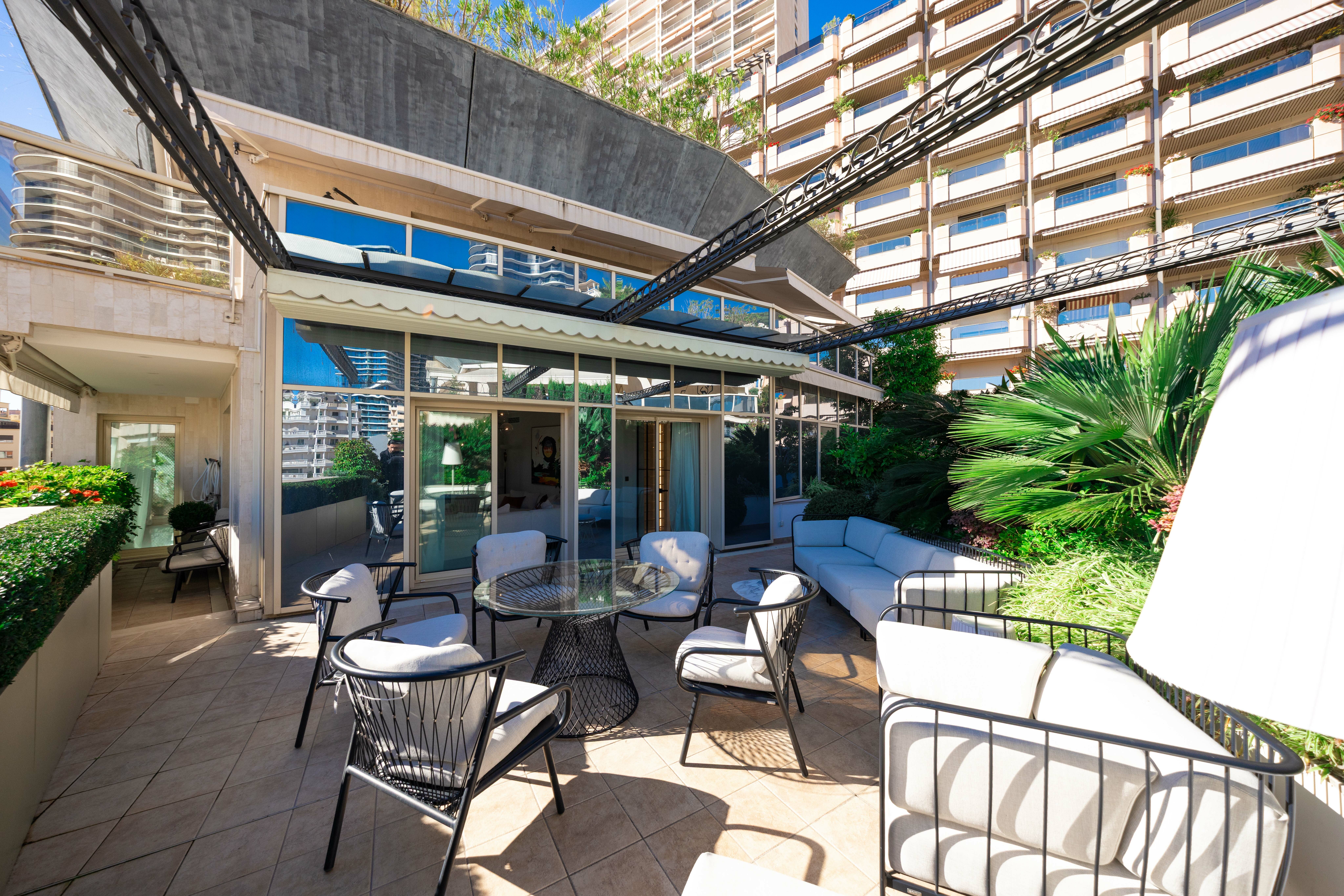 MAGNIFIQUE PENTHOUSE RENOVE