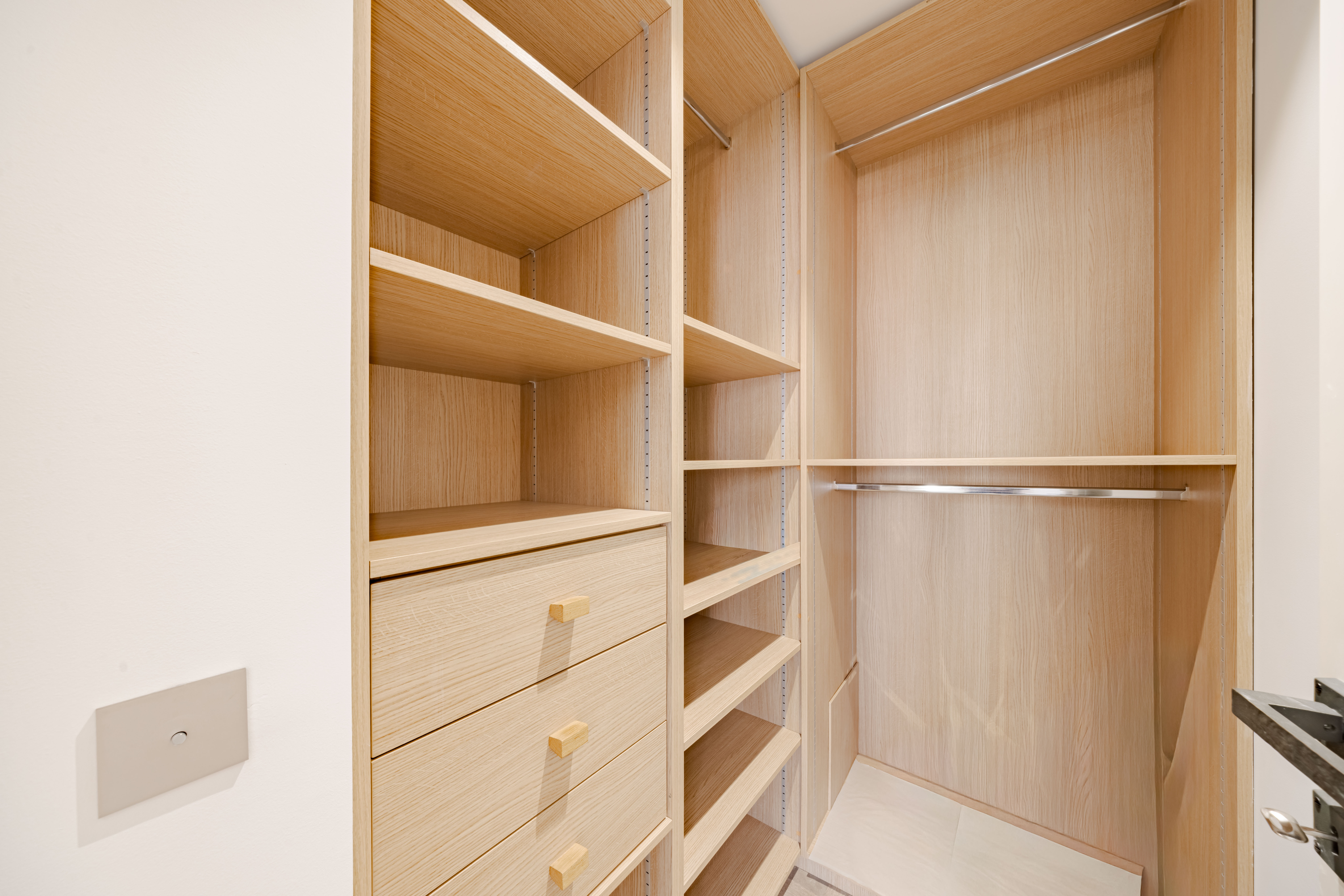 MAGNIFIQUE 2 CHAMBRES SUR LE ROCHER