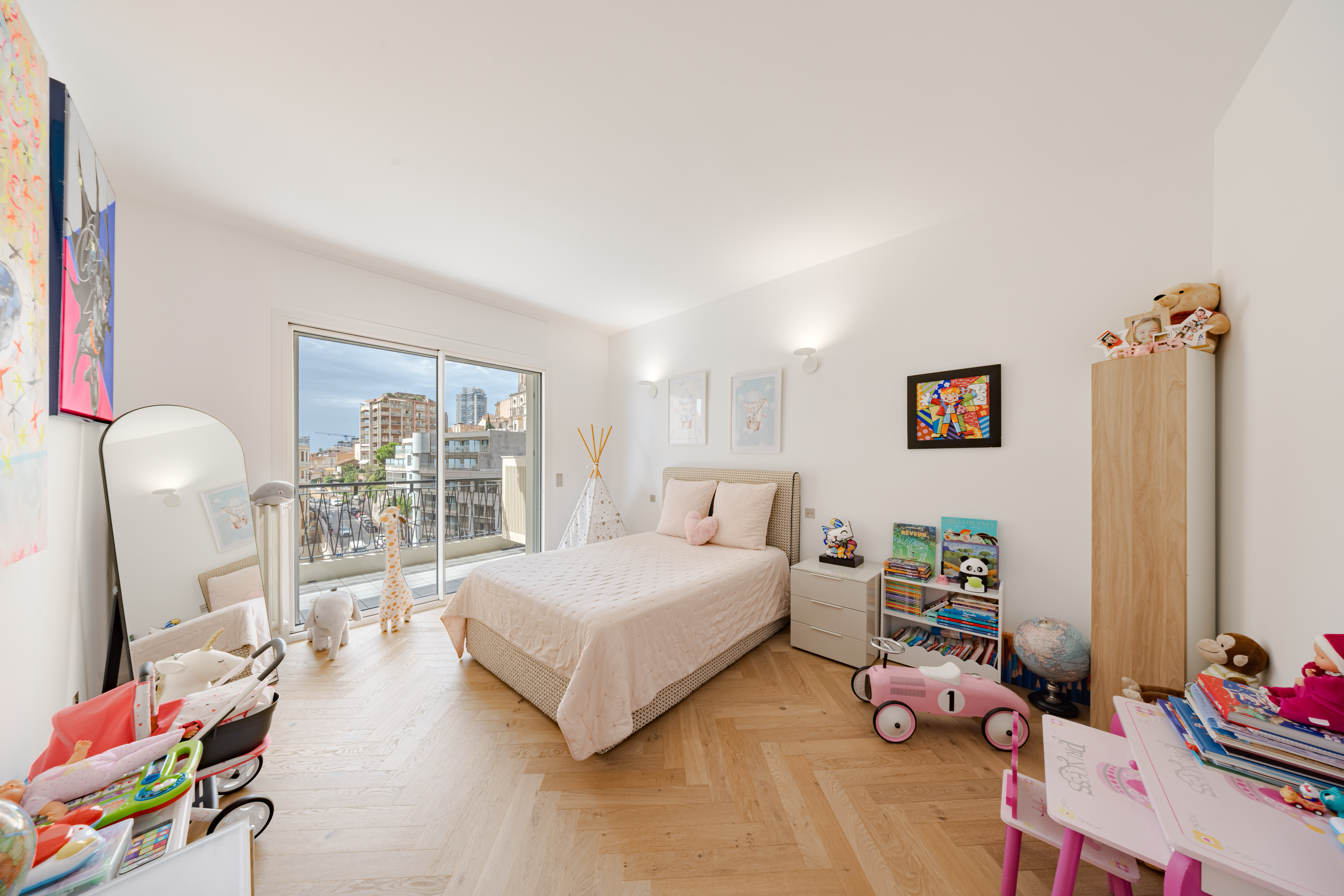 3 PIÈCES RÉNOVÉ EN ÉTAGE ÉLEVÉ – VUE MER