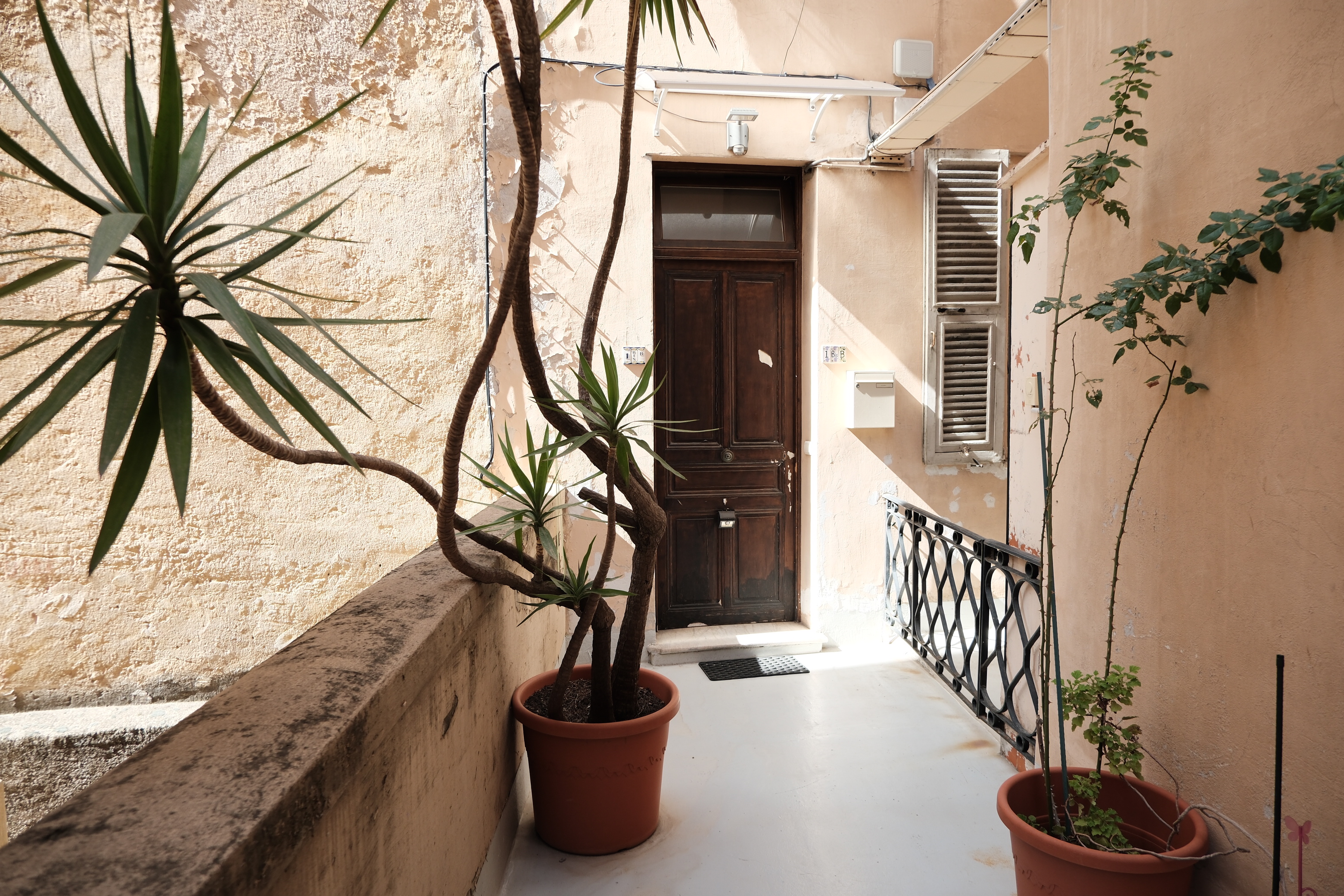 MONEGHETTI - APPARTEMENT SOUS LOI AU CALME ABSOLU DANS UN PETITE COPROPRIETE - 3P - VILLA MONICA