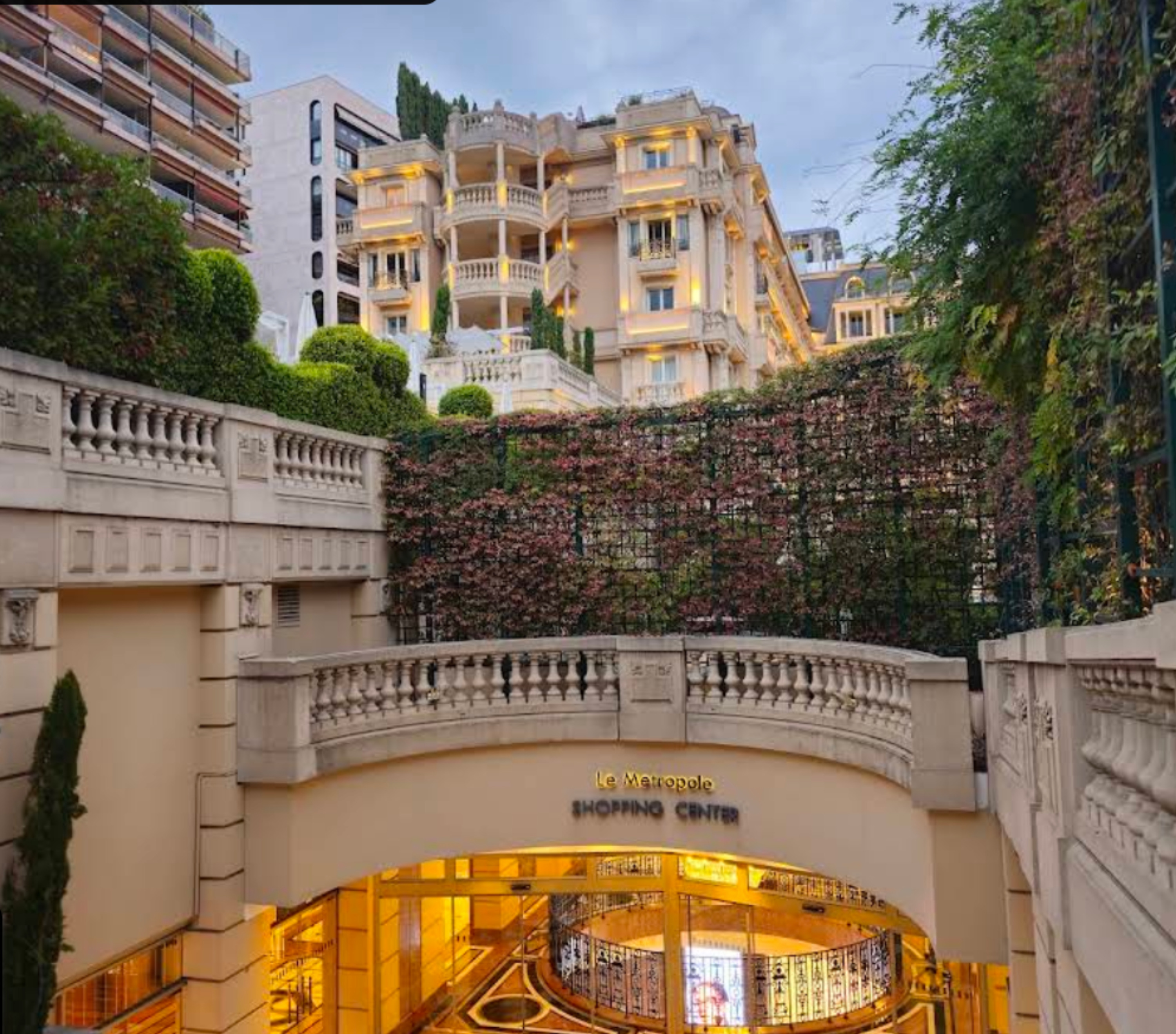 METROPOLE : Bureau de 9m2 à louer