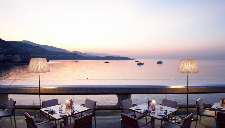 FAIRMONT RÉSIDENCE - Studio de luxe meublé en location avec vue sur la mer