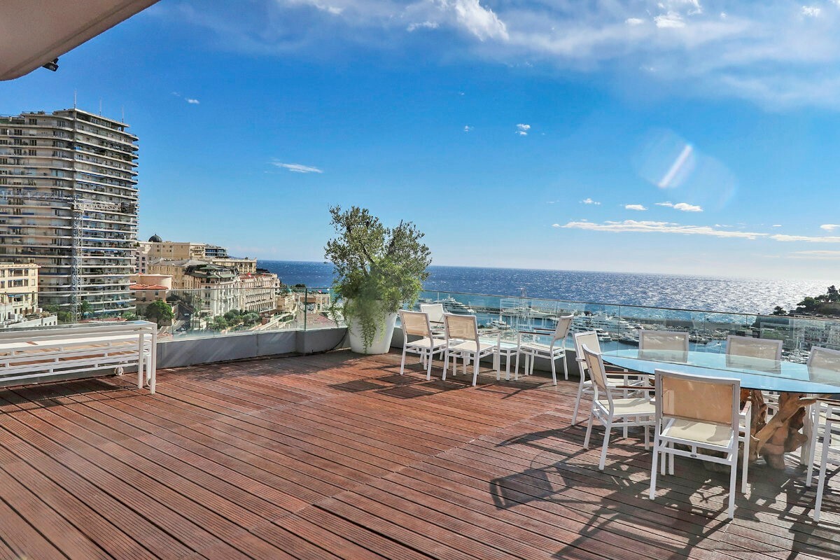 Magnifique Triplex Penthouse avec vue sur le port Hercule