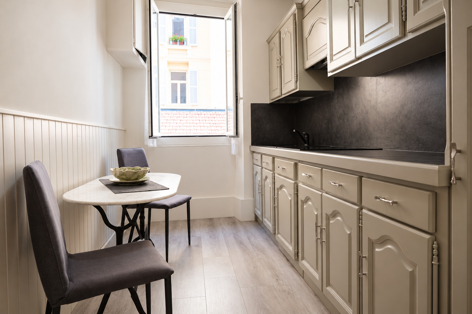 MONEGHETTI - APPARTEMENT SOUS LOI AU CALME ABSOLU DANS UN PETITE COPROPRIETE - 3P - VILLA MONICA