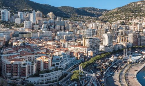 CONDAMINE: grand bureau rénové à la vente avec bonne rentabilité