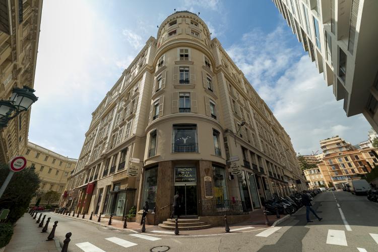 Carré d’Or – Palais de la Scala – Studio avec mezzanine, usage mixte