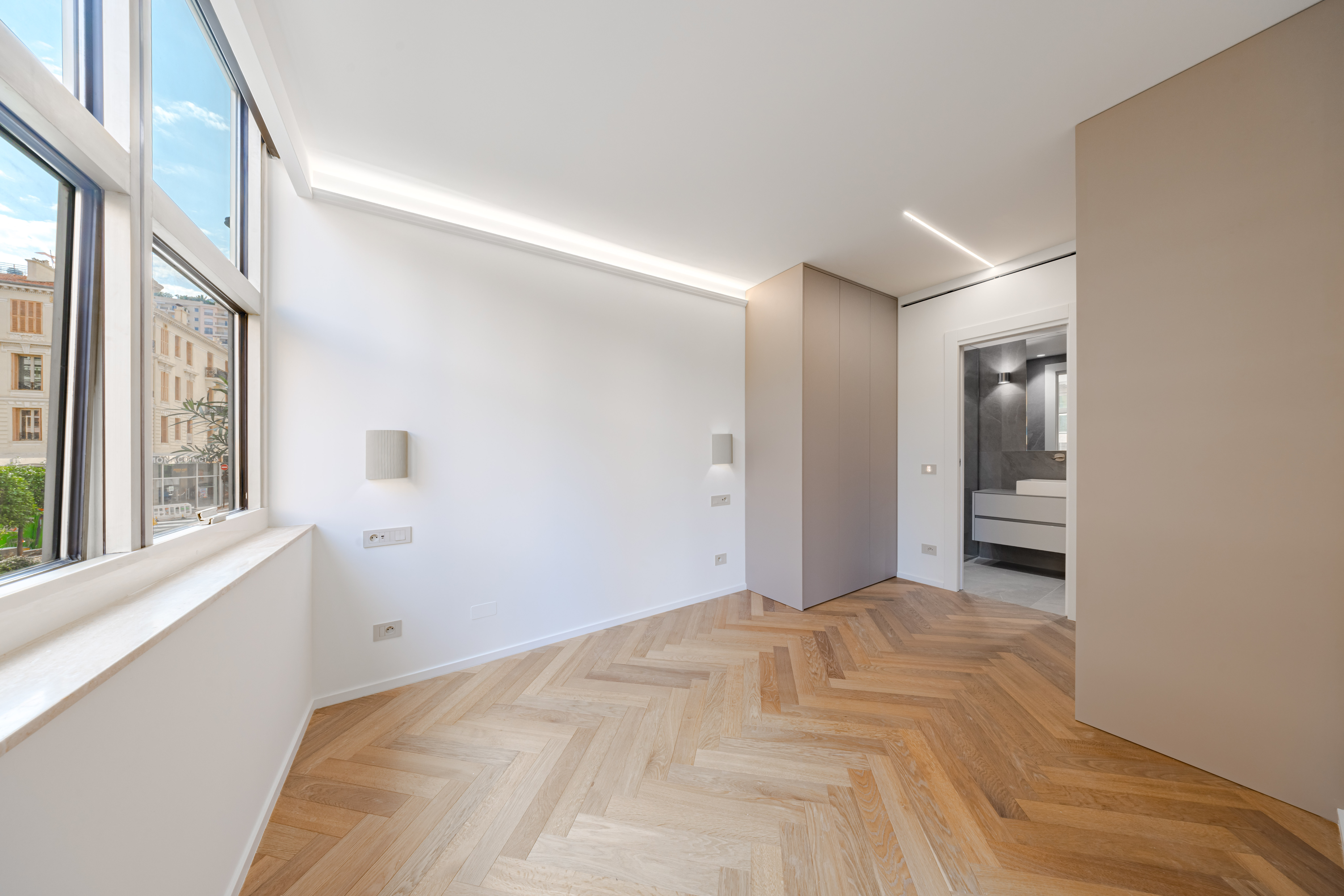 APPARTEMENT USAGE MIXTE PORT