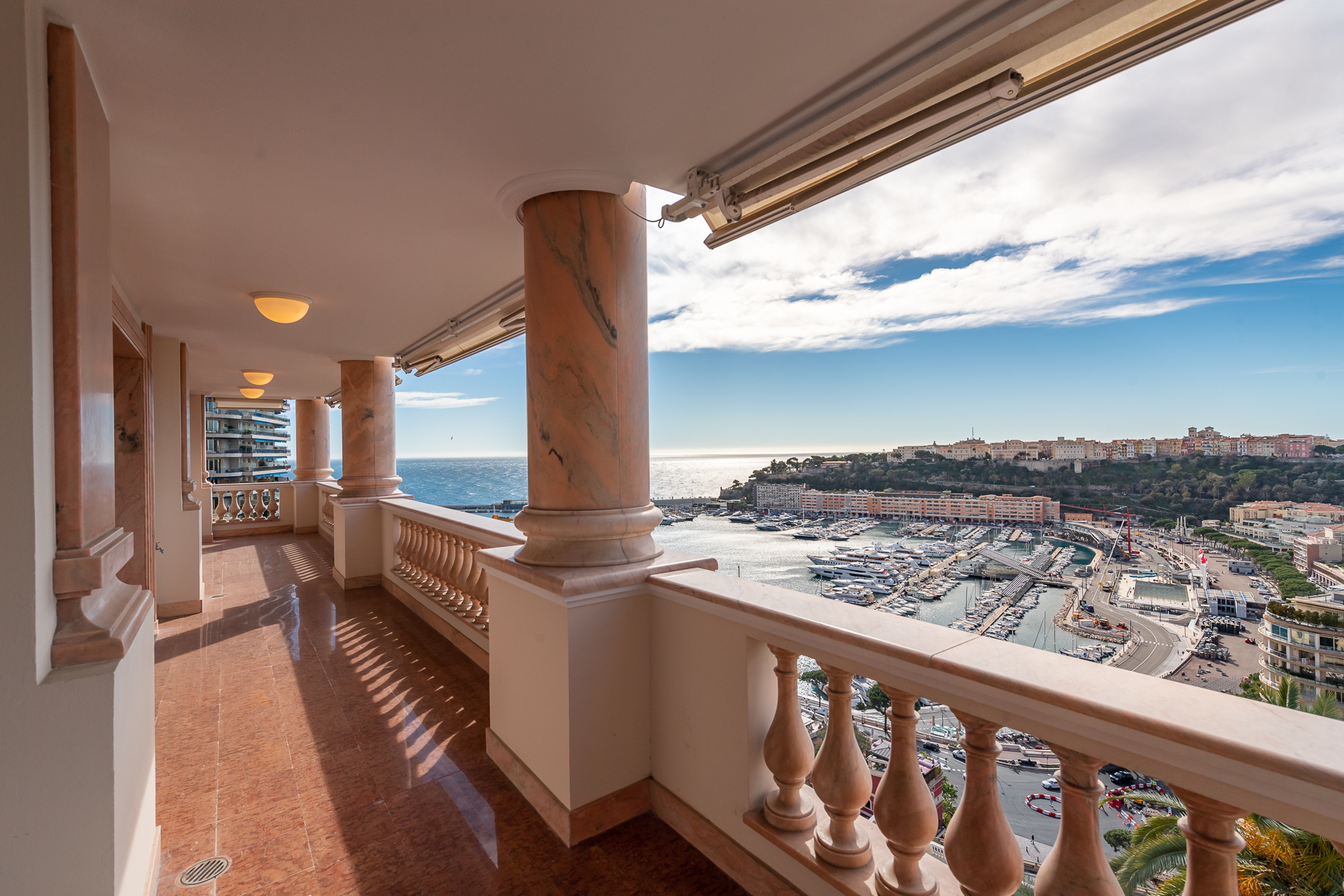 VILLA DE ROME - APPARTEMENT DE MAITRE - ÉTAGE ENTIER