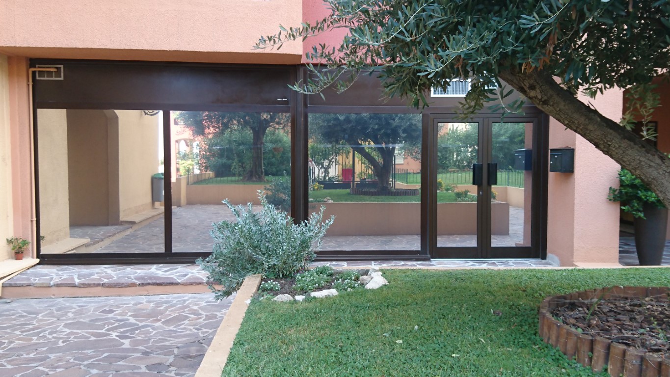 95baK_vitrine-bis-moyen--1665758658.jpg