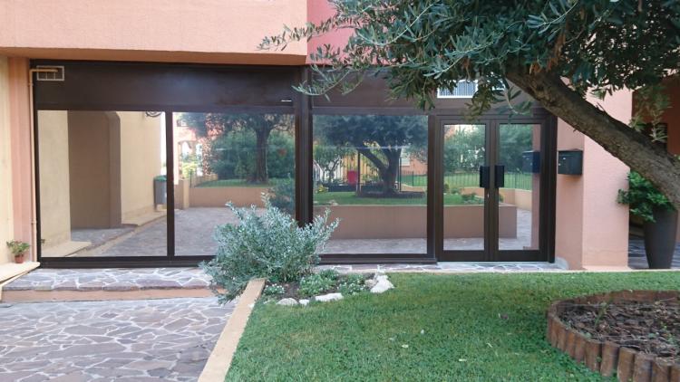 95baK_vitrine-bis-moyen--1665758658.jpg