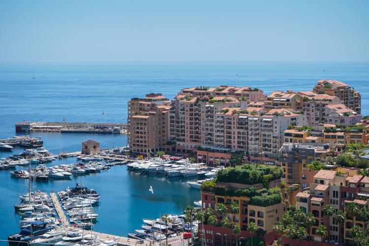 PORT DE FONTVIEILLE -  STUDIO AVEC APERÇU MER