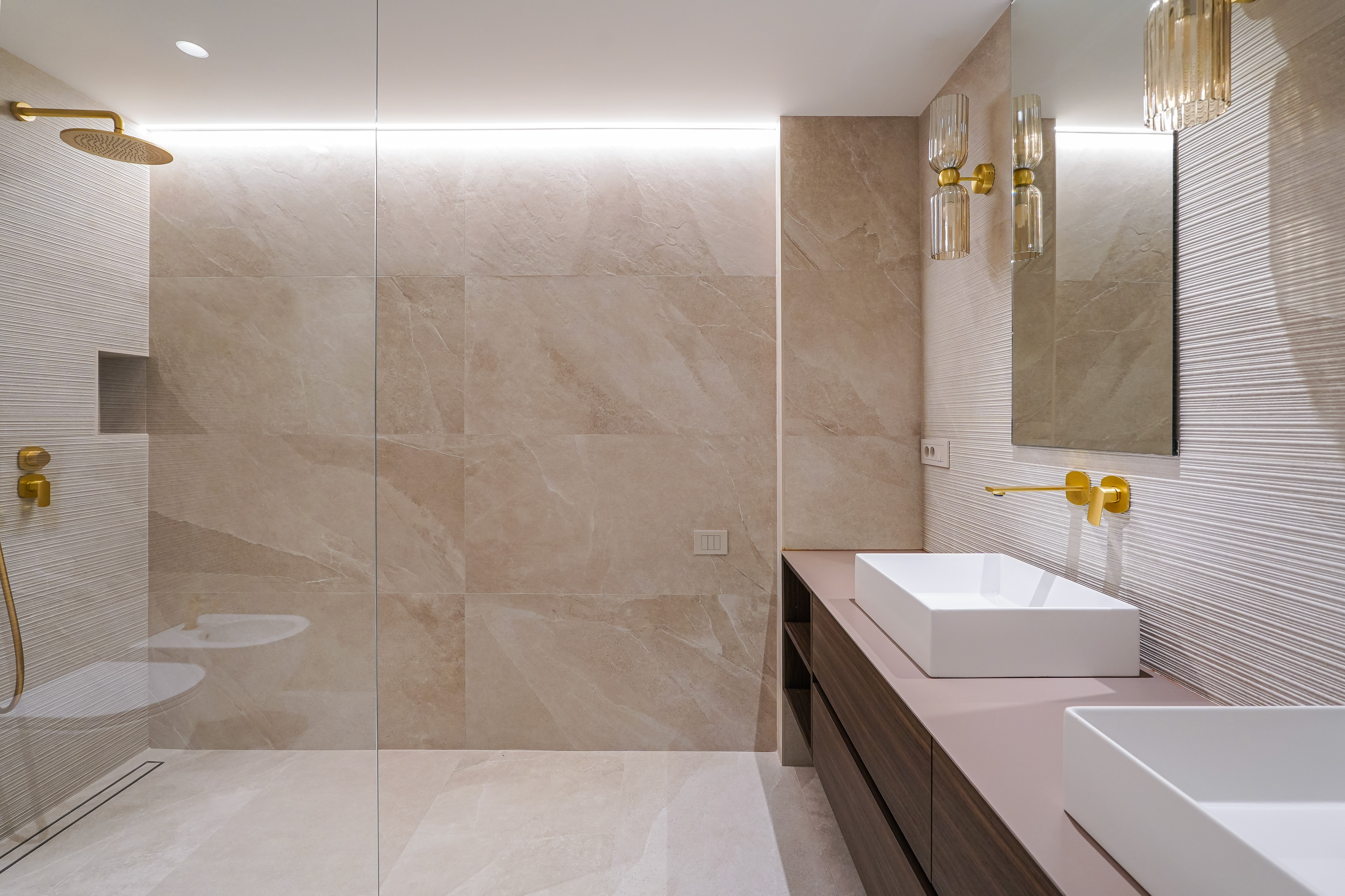 NEW - CONDAMINE I PORT - GRAND 3 PIÈCES - USAGE MIXTE