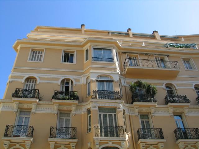 La Rousse – La Radieuse – 2 pièces rénové et meublé avec balcons