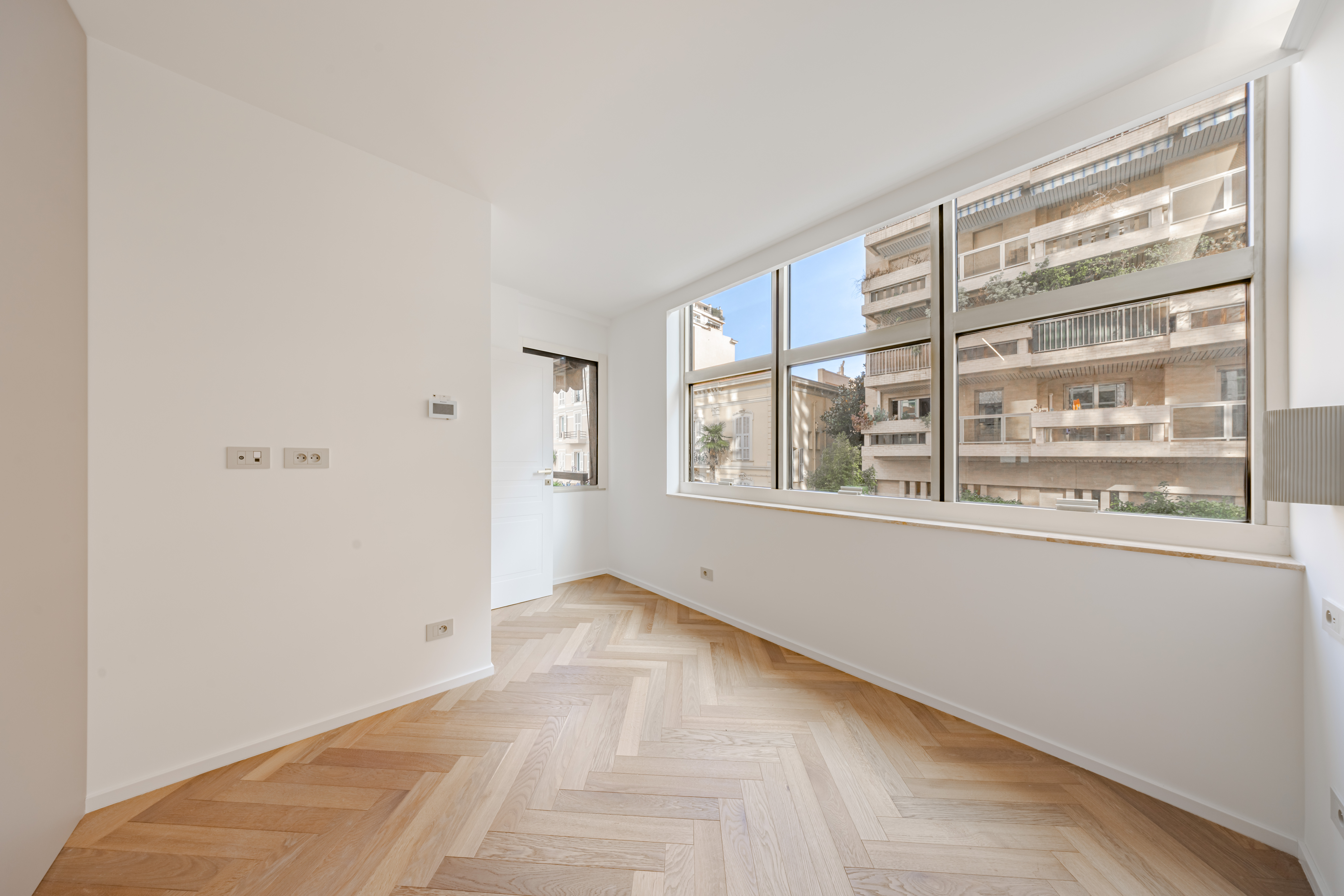 APPARTEMENT USAGE MIXTE PORT