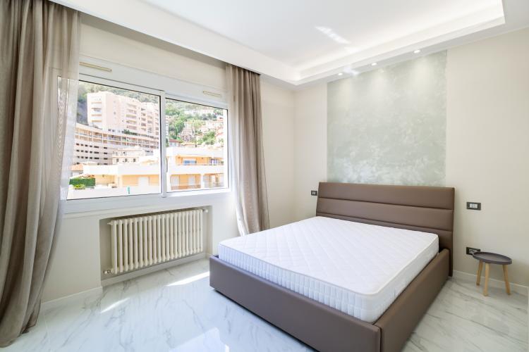Le Continental: Appartement de 2 Pièces Rénové & Meublé