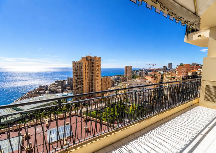 MONTE-CARLO – 2P RÉNOVÉ AVEC VUE PANORAMIQUE – LE CONTINENTAL