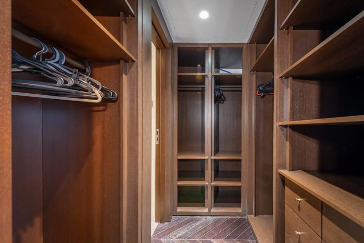 VILLA DE ROME - APPARTEMENT DE MAITRE - ÉTAGE ENTIER