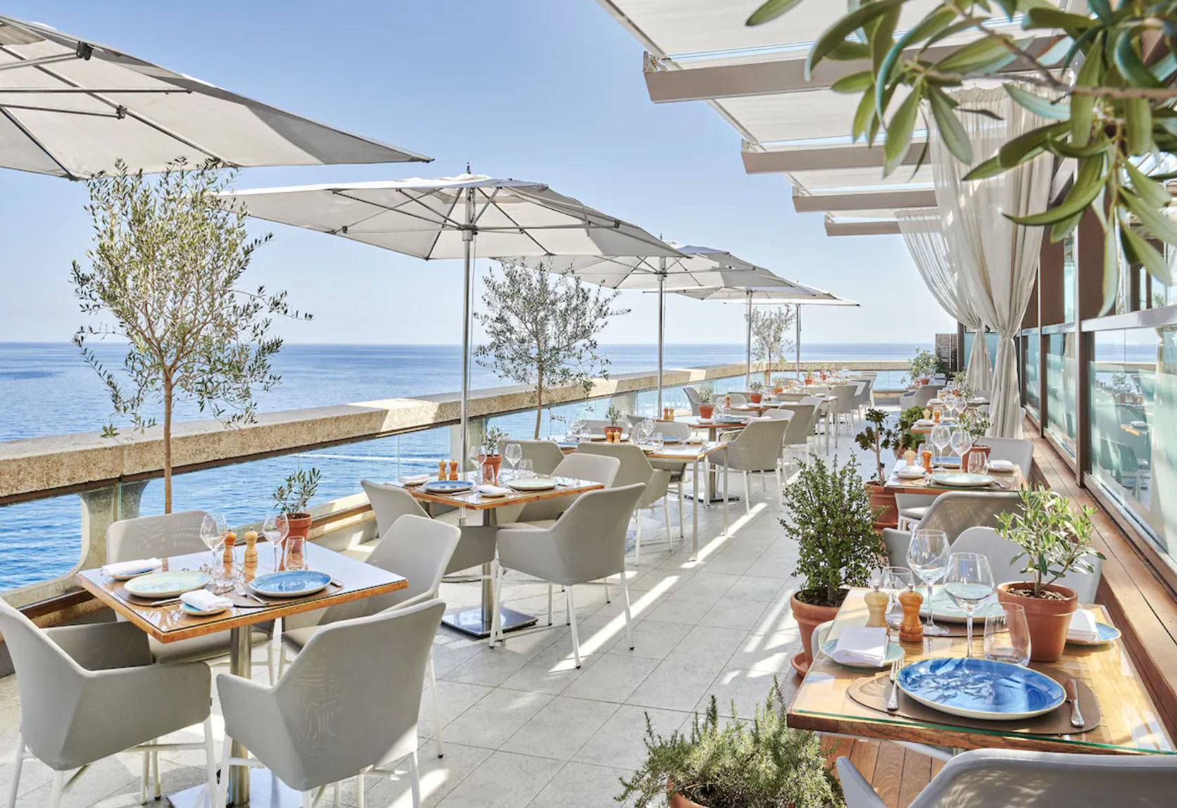 FAIRMONT RÉSIDENCE - Studio de luxe meublé en location avec vue sur la mer