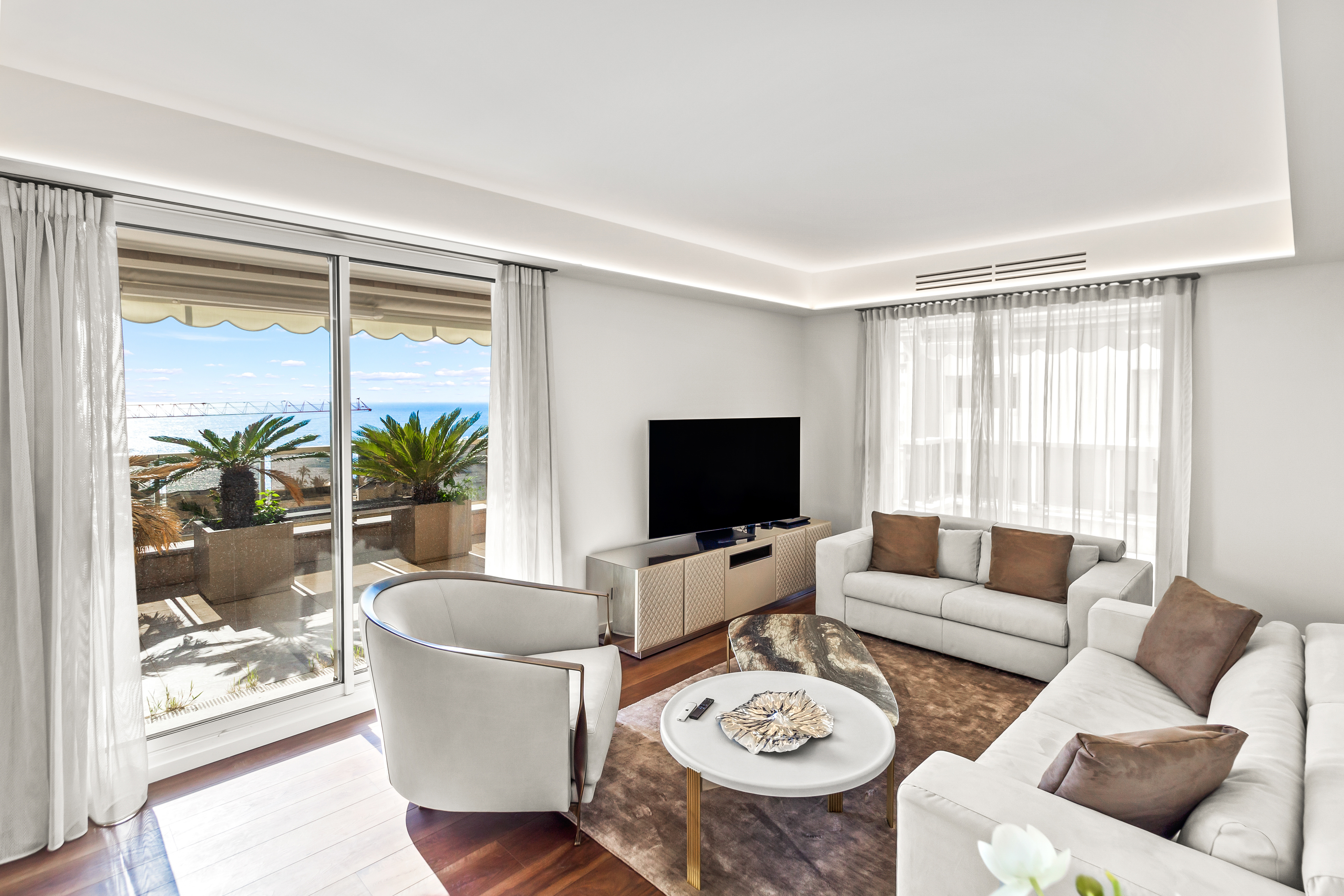 Magnifique penthouse face à la mer