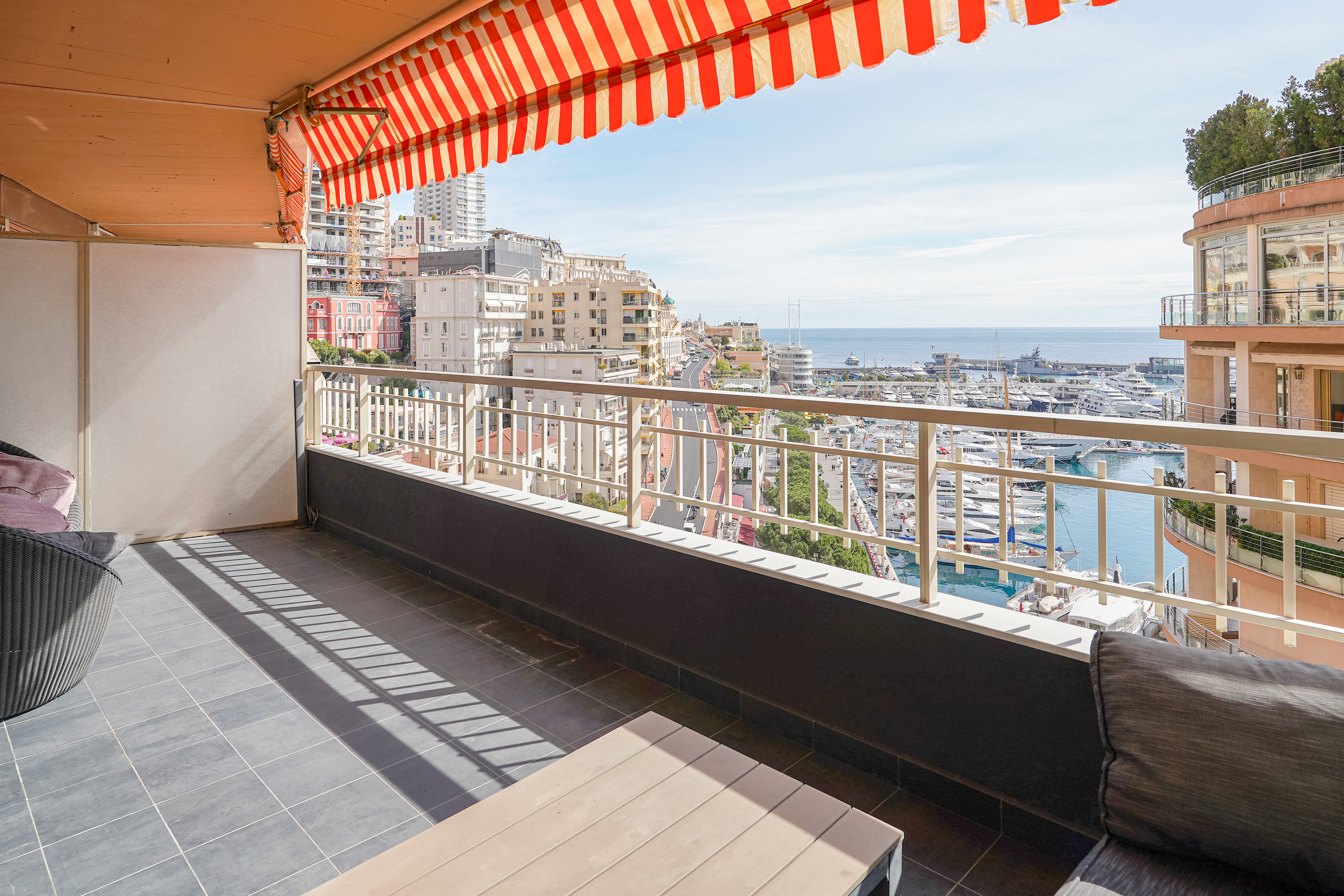 NgJnM_terrasse-port-et-saint-de-vote-panorama-1742911690.jpg