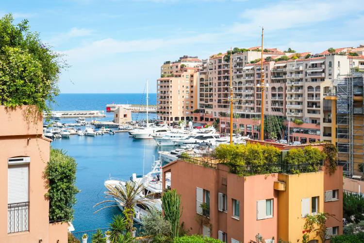 PORT DE FONTVIEILLE -  STUDIO AVEC APERÇU MER