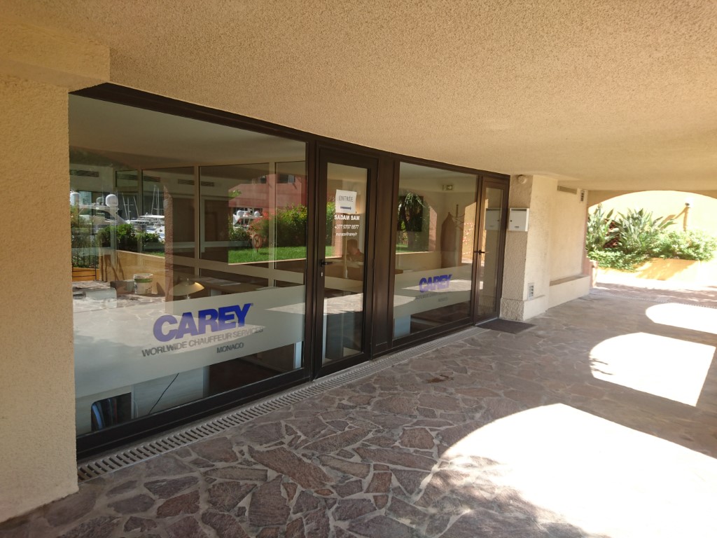rhsvm_vitrine-moyen--1688631824.jpg