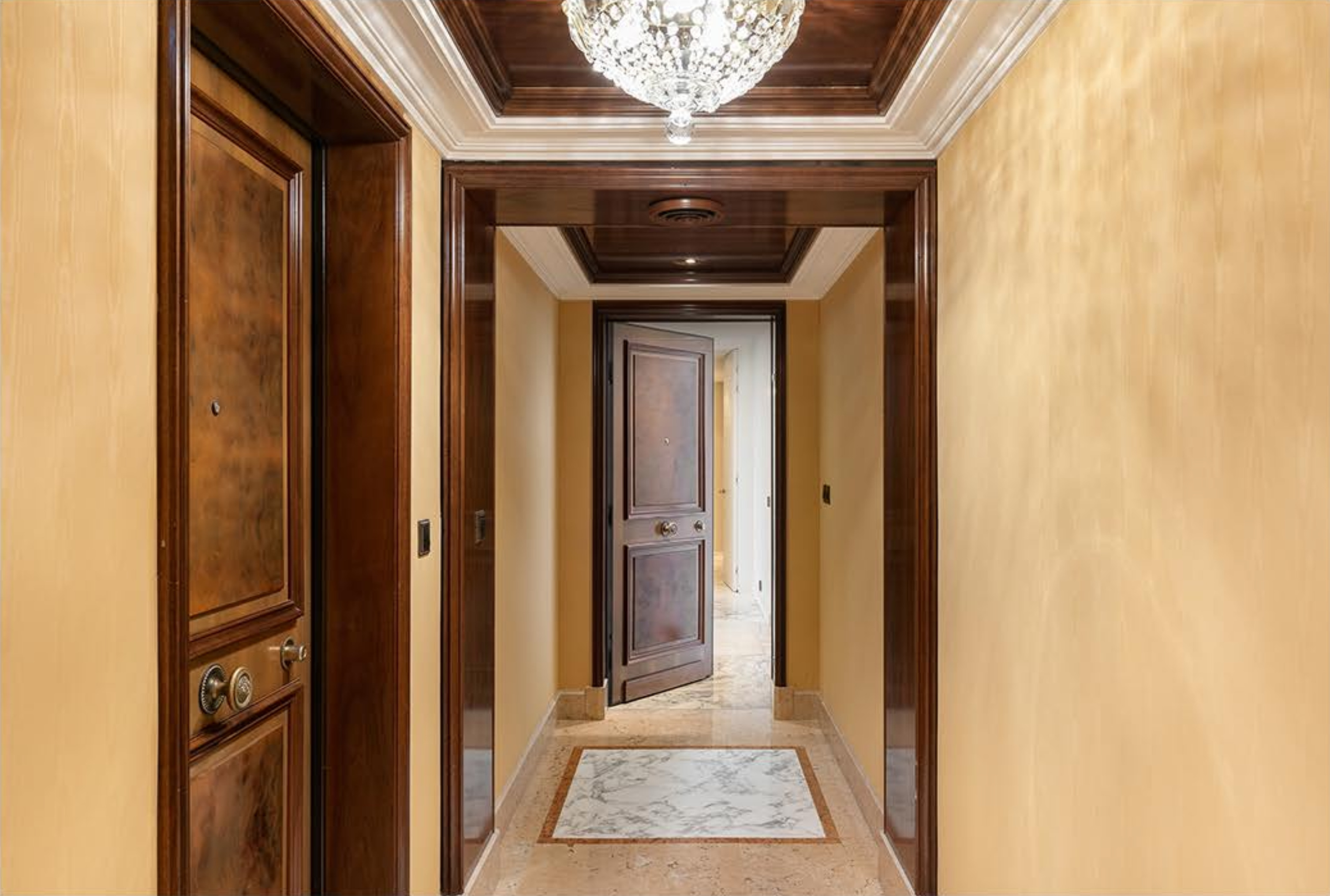 APPARTEMENT 5 PIECES DE GRAND STANDING