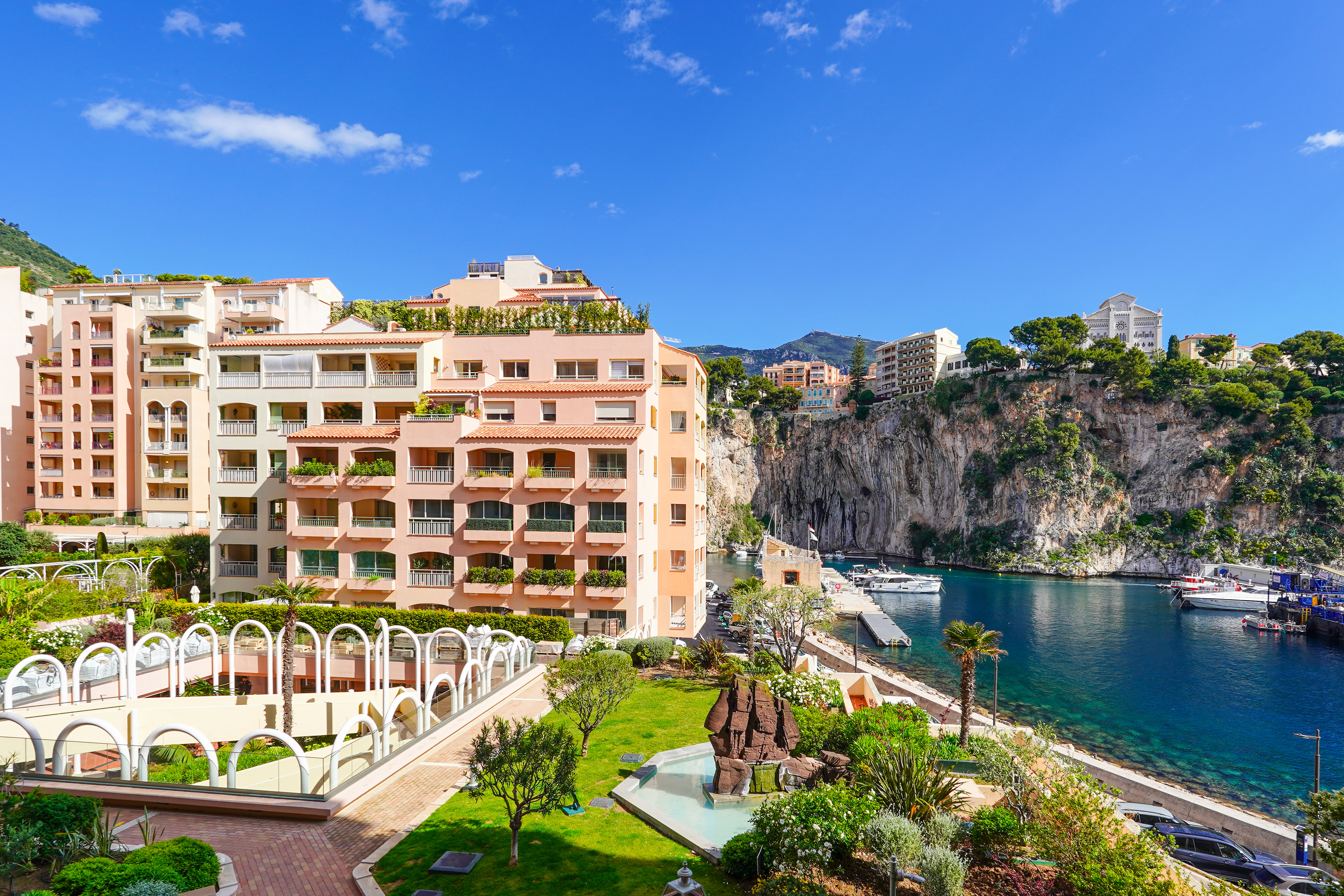 z0z0Y_vue-large-fontvieille-barnes-valeri-agency-monaco-1778495804.jpg